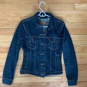 XS Levi’s Jean Jacket
